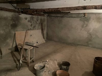 У Миколаєві добровольче формування ремонтує бомбосховище для жителів багатоповерхівки У Миколаєві добровольче формування ремонтує бомбосховище для жителів багатоповерхівки