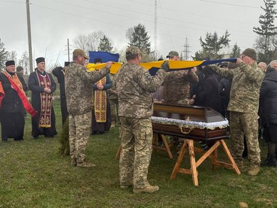 На Тернопільщині попрощалися з бійцем Ігорем Скриником, Підгаєцька громада, 7 квітня 2026 року