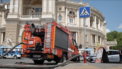 В Одесі перевірили пожежні гідранти: як це відбувалося і що знайшли рятувальники В Одесі перевірили пожежні гідранти: як це відбувалося і що знайшли рятувальники