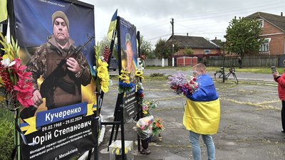 "Я молила Бога, щоб він був живий": на Вінниччині зустріли морпіха Богдана Горбатюка "Я молила Бога, щоб він був живий": на Вінниччині зустріли морпіха Богдана Горбатюка