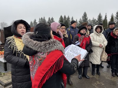 "Нехай ці колядки потішать душі": на Львівщині відбулася "Сумна скорботна коляда" на честь загиблих військових "Нехай ці колядки потішать душі": на Львівщині відбулася "Сумна скорботна коляда" на честь загиблих військових