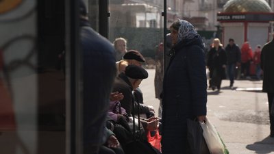 Безоплатний проїзд для пенсіонерів в автобусах Чернігова з 1 квітня: до чого може призвести і як це коментують містяни Безоплатний проїзд для пенсіонерів в автобусах Чернігова з 1 квітня: до чого може призвести і як це коментують містяни