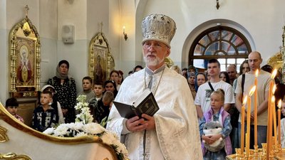 Перший Спас 2026: чому свято називають Медовим і Маковієм та що освячують у храмах Перший Спас 2026: чому свято називають Медовим і Маковієм та що освячують у храмах