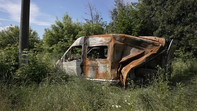 Семенівка на Чернігівщині: через дронів-ждунів заховали автівки та пересіли на велосипеди Семенівка на Чернігівщині: через дронів-ждунів заховали автівки та пересіли на велосипеди