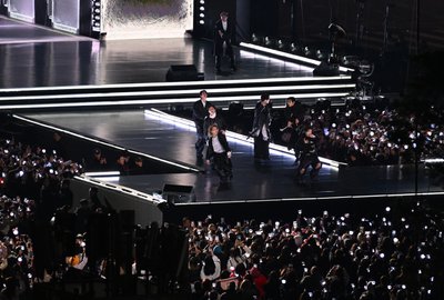 BTS розпочали світовий тур після завершення військової служби BTS розпочали світовий тур після завершення військової служби