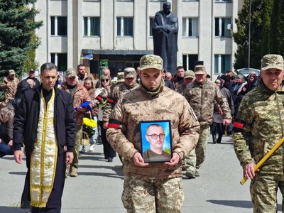 Шумська громада, похорон, Сергій Решетнік, 30 квітня 2026, Тернопіль Шумська громада, похорон, Сергій Решетнік, 30 квітня 2026, Тернопіль