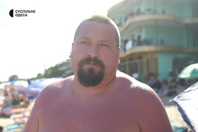 В Одесі біля берега виявили знесиленого дельфіна: його забрали науковці В Одесі біля берега виявили знесиленого дельфіна: його забрали науковці