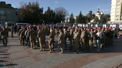 Мав нагороди від Буданова та Зеленського: у Рівному попрощались з військовим Павлом Новаком Мав нагороди від Буданова та Зеленського: у Рівному попрощались з військовим Павлом Новаком