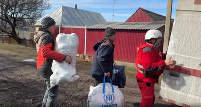 “Від Миропілля до Великої Рибиці під атакою дронів РФ”: як евакуюють людей з прикордоння Сумщини “Від Миропілля до Великої Рибиці під атакою дронів РФ”: як евакуюють людей з прикордоння Сумщини