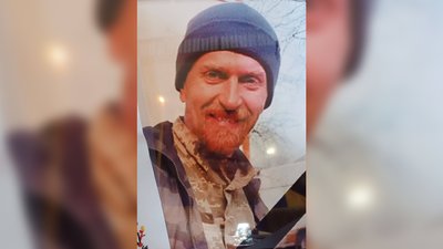 У Чернігові поховали Юрія Дмитренка та Юрія Мозгового, які загинули при виконанні бойових завдань на Донеччині У Чернігові поховали Юрія Дмитренка та Юрія Мозгового, які загинули при виконанні бойових завдань на Донеччині