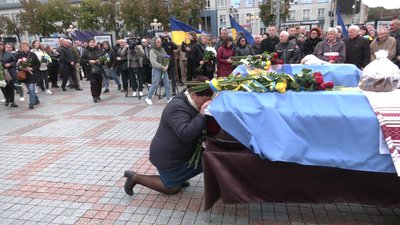 У Рівному попрощались з військовими Олександром Савіним та Євгеном Христичем