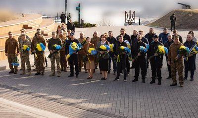 У Запоріжжі вшанували пам’ять загиблих добровольців У Запоріжжі вшанували пам’ять загиблих добровольців