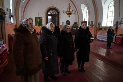 "Церковнослов’янської людина не розуміє". Як переходила до ПЦУ церква на Сумщині "Церковнослов’янської людина не розуміє". Як переходила до ПЦУ церква на Сумщині