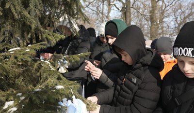 Школярі, витинанки, білі ангели Школярі, витинанки, білі ангели