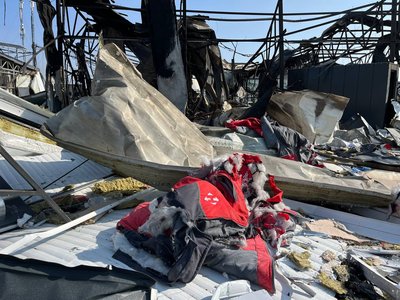 "Це була для нас найстрашніша ніч: гуде, летить і все горить": очевидці про обстріл РФ Запоріжжя 18 червня "Це була для нас найстрашніша ніч: гуде, летить і все горить": очевидці про обстріл РФ Запоріжжя 18 червня