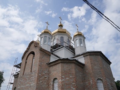 У Миргороді зводять храм за гроші вірян на честь усіх репресованих і закатованих священнослужителів У Миргороді зводять храм за гроші вірян на честь усіх репресованих і закатованих священнослужителів