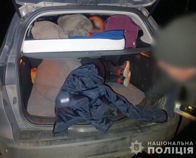 Намагались вивезти родича до Молдови у багажнику авто: на Одещині судитимуть подружжя іноземців Намагались вивезти родича до Молдови у багажнику авто: на Одещині судитимуть подружжя іноземців