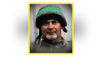 На Чернігівщині попрощалися з п'ятьма захисниками України На Чернігівщині попрощалися з п'ятьма захисниками України