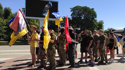 У Черкасах відбувся марш на підтримку військовополонених