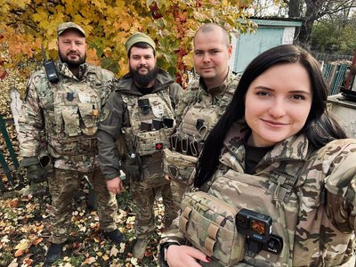 «Надихає, коли бачиш очі з вірою в нове майбутнє» — 24-річна евакуаційниця «Білого Янгола» Інна Разон з Дніпропетровщини «Надихає, коли бачиш очі з вірою в нове майбутнє» — 24-річна евакуаційниця «Білого Янгола» Інна Разон з Дніпропетровщини