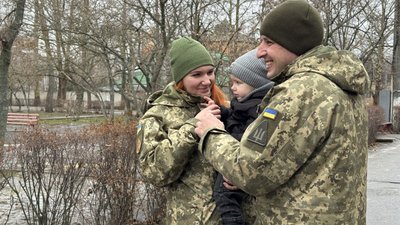 Кожен збитий "шахед" присвячує дружині та сину: історія подружжя військових 208-ї зенітної бригади Кожен збитий "шахед" присвячує дружині та сину: історія подружжя військових 208-ї зенітної бригади