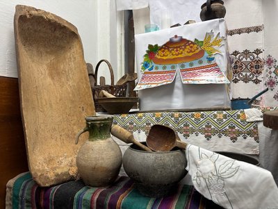 Кухонне начиння, старовинні речі, давній побут Кухонне начиння, старовинні речі, давній побут