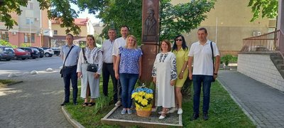 Як в Івано-Франківську відзначають День Конституції України Як в Івано-Франківську відзначають День Конституції України