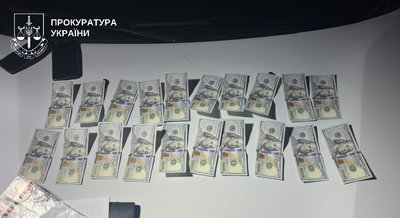 3 тисячі доларів за переправлення до Молдови: на Одещині викрили спробу хабаря 3 тисячі доларів за переправлення до Молдови: на Одещині викрили спробу хабаря