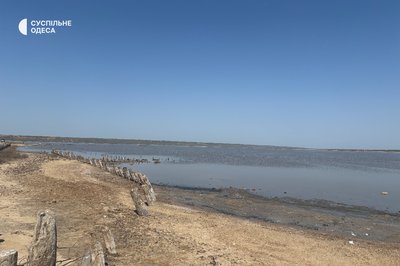 Куяльницький лиман під загрозою: громади збирають сіль, науковці говорять про катастрофу Куяльницький лиман під загрозою: громади збирають сіль, науковці говорять про катастрофу