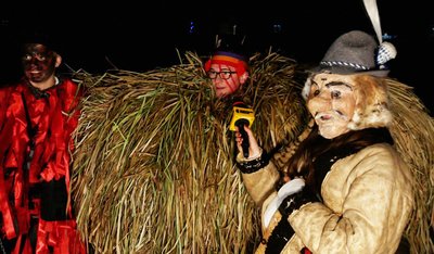 буковинець у костюмі ведмедя на маланку буковинець у костюмі ведмедя на маланку