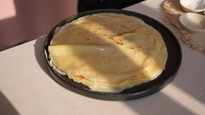 Має два секретні інгредієнти. Млинці до Масляної від шеф-кухара з Дніпра Дмитра Горбачова Має два секретні інгредієнти. Млинці до Масляної від шеф-кухара з Дніпра Дмитра Горбачова
