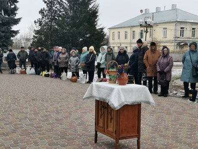Водохреща у Полтаві: освячували воду та занурювались у водойми Водохреща у Полтаві: освячували воду та занурювались у водойми