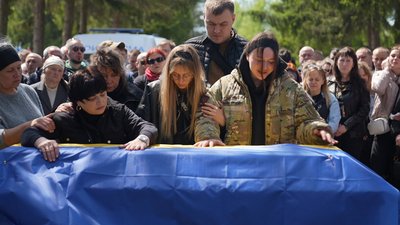 “Воював з 2014 року”: у Сумах поховали командира-штурмовика Богдана Рудику “Воював з 2014 року”: у Сумах поховали командира-штурмовика Богдана Рудику