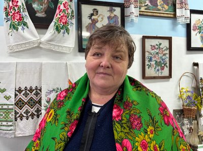 Ольга Бочина, жителька Молоткова, музей старовинних речей Ольга Бочина, жителька Молоткова, музей старовинних речей