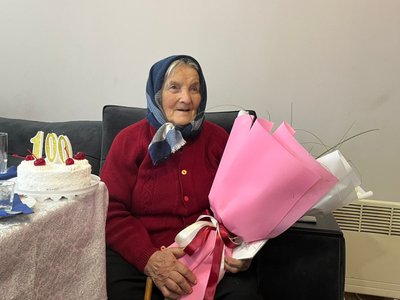 Юстина Джердж, сто років, довгожителька Юстина Джердж, сто років, довгожителька