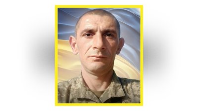 На Чернігівщині попрощалися з п'ятьма захисниками України, двох із них вважали зниклими безвісти На Чернігівщині попрощалися з п'ятьма захисниками України, двох із них вважали зниклими безвісти