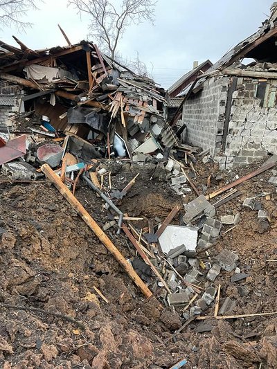 Наслідки обстрілів Донеччини 24 лютого. Фото: Facebook / Павло Кириленко