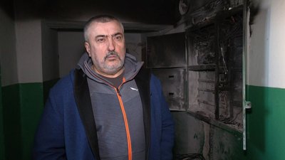 У Хмельницькому через пожежу у під’їзді евакуювали дитину: мешканці скаржаться на стан електрощитків У Хмельницькому через пожежу у під’їзді евакуювали дитину: мешканці скаржаться на стан електрощитків
