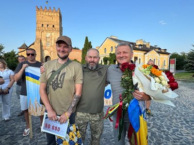 Зустріли полоненого Зустріли полоненого