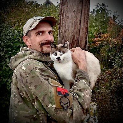 Підірвався на міні, втратив ногу, але повернувся на фронт. Як продовжує служити сапер 128-ї бригади ТрО Дніпра Підірвався на міні, втратив ногу, але повернувся на фронт. Як продовжує служити сапер 128-ї бригади ТрО Дніпра