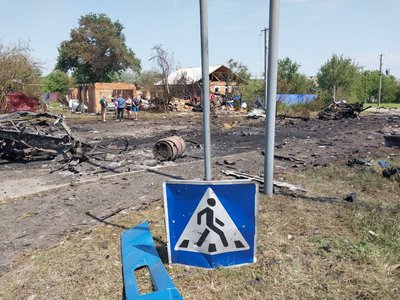 "Все погоріло". Мешканці Недригайлова на Сумщині про наслідки обстрілу "Все погоріло". Мешканці Недригайлова на Сумщині про наслідки обстрілу