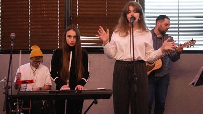 Лунали пісні "Океану Ельзи", Скрябіна, Sting: у Миколаєві відбувся музичний вечір Лунали пісні "Океану Ельзи", Скрябіна, Sting: у Миколаєві відбувся музичний вечір