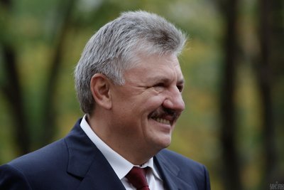 Ексзаступник секретаря РНБО, екс-віцепрем'єр України Володимир Сівкович у Києві, 11 жовтня 2013 року Ексзаступник секретаря РНБО, екс-віцепрем'єр України Володимир Сівкович у Києві, 11 жовтня 2013 року