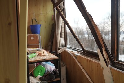 “Було страшно: летіло й гуло”: сум'яни про влучання у двір багатоповерхівки “Було страшно: летіло й гуло”: сум'яни про влучання у двір багатоповерхівки