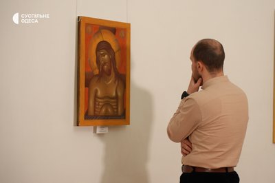 Пише ікони та допомагає побратимам: військовий капелан з Рівного про свою творчість та службу Пише ікони та допомагає побратимам: військовий капелан з Рівного про свою творчість та службу