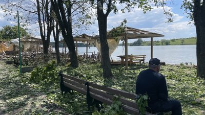 Пляж у Черкаській Лозовій, по якому РФ вдарила "Іскандерами" 19 травня 2024 Пляж у Черкаській Лозовій, по якому РФ вдарила "Іскандерами" 19 травня 2024