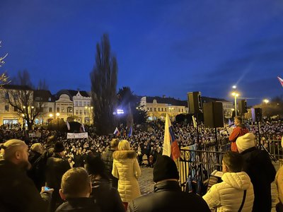 "Фіцо в Росію" — У Словаччині десятки тисяч людей вийшли на протест "Фіцо в Росію" — У Словаччині десятки тисяч людей вийшли на протест