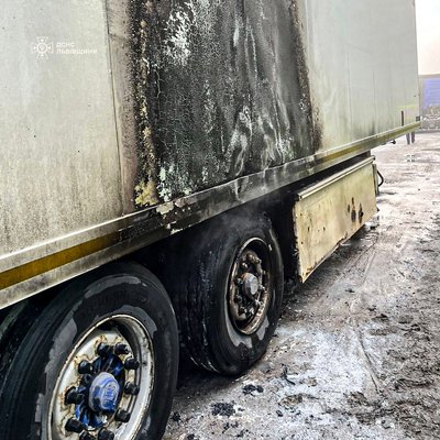 У селі Пасіки-Зубрицькі Львівського району загасили пожежу у вантажному автомобілі У селі Пасіки-Зубрицькі Львівського району загасили пожежу у вантажному автомобілі