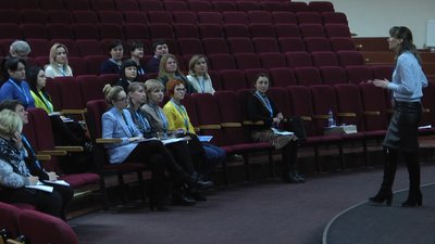 Медпрацівники громад Житомирщини навчалися європейській моделі патронажу вагітних та родин з дітьми Медпрацівники громад Житомирщини навчалися європейській моделі патронажу вагітних та родин з дітьми
