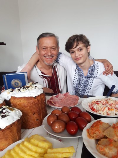 Володимир із сином Богодаром Володимир із сином Богодаром
